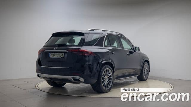 Mercedes-Benz GLE-Class 2024 — фото 2 из 20