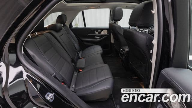 Mercedes-Benz GLE-Class 2024 — ფოტო 10/20