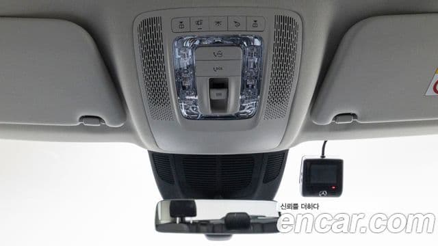 Mercedes-Benz GLE-Class 2024 — ფოტო 17/20