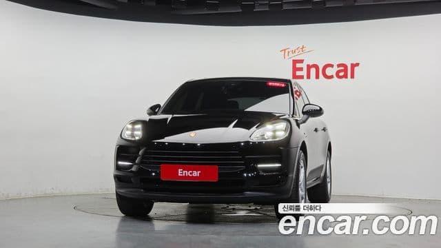 Porsche Macan 2019 — Фото 2/20