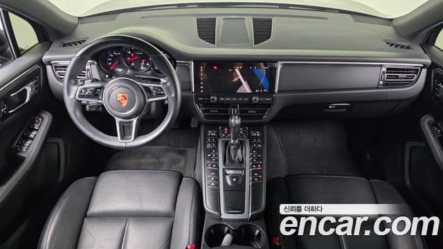 Porsche Macan 2019 — Фото 6/20