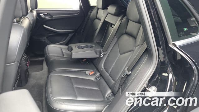 Porsche Macan 2019 — Photo 5/30