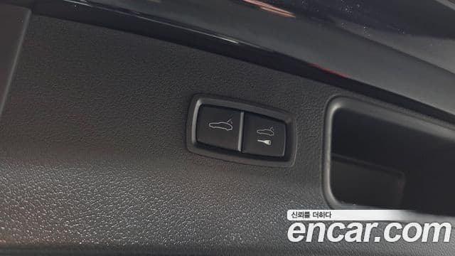 Porsche Macan 2019 — Photo 21/30