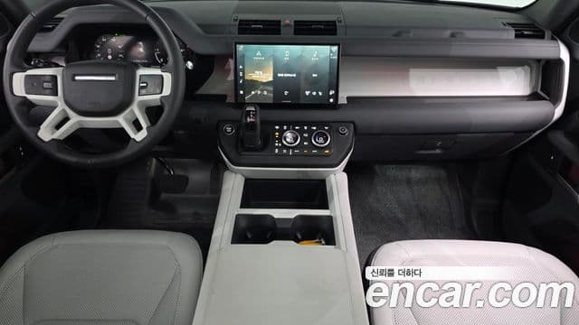 Land Rover Defender 2025 — Фото 7/20