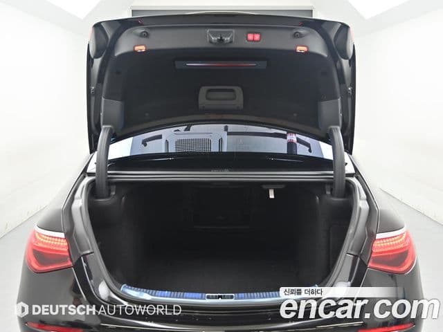 Mercedes-Benz S-Class 2021 — Photo 7/20