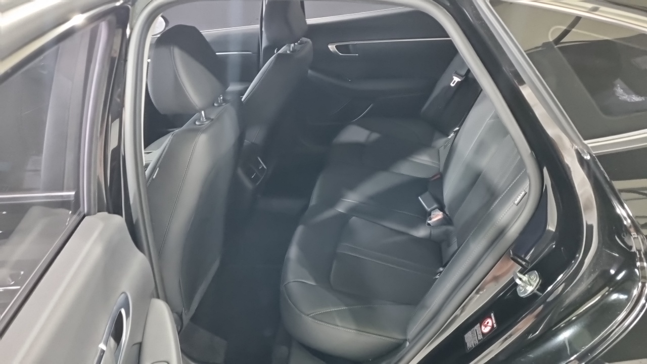 Hyundai Sonata 2021 — Фото 10/18