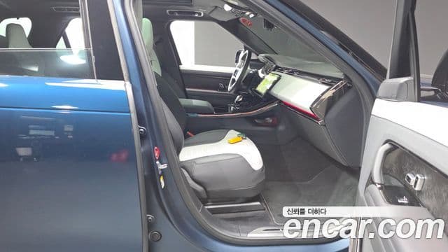 Land Rover Range Rover Sport 2025 — Photo 22/34