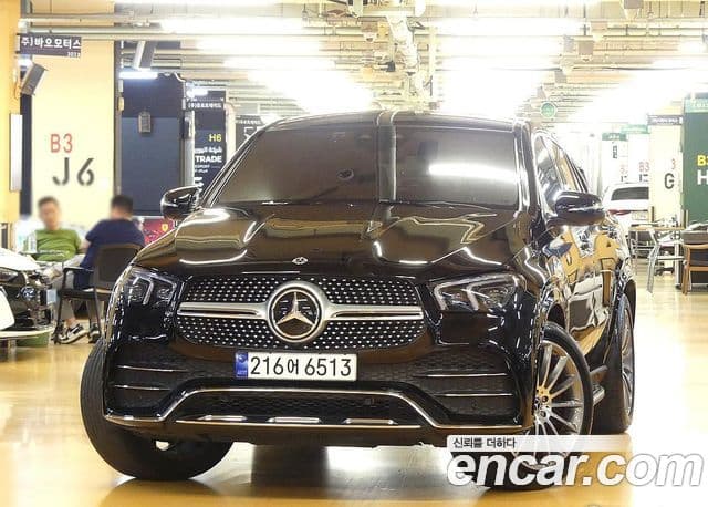 Mercedes-Benz GLE-Class 2023 — Фото 2/20