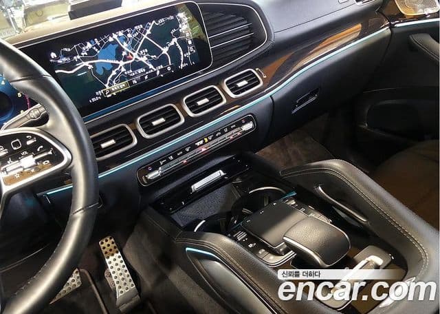 Mercedes-Benz GLE-Class 2023 — Фото 12/20