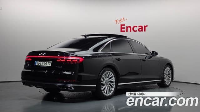 Audi A8 2020 — Şəkil 14/20