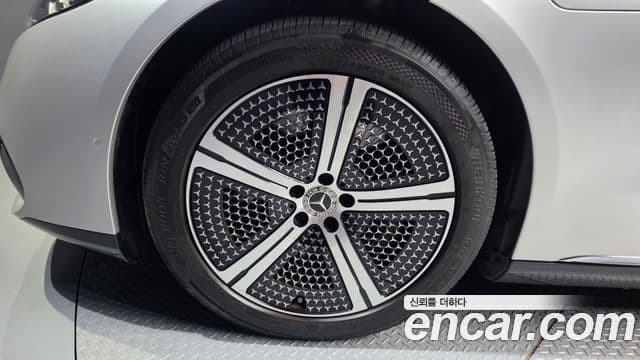 Mercedes-Benz EQS 2022 — ფოტო 20/36