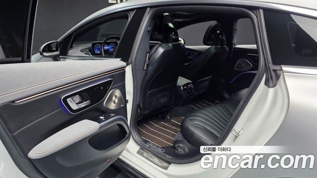 Mercedes-Benz EQS 2022 — ფოტო 11/36
