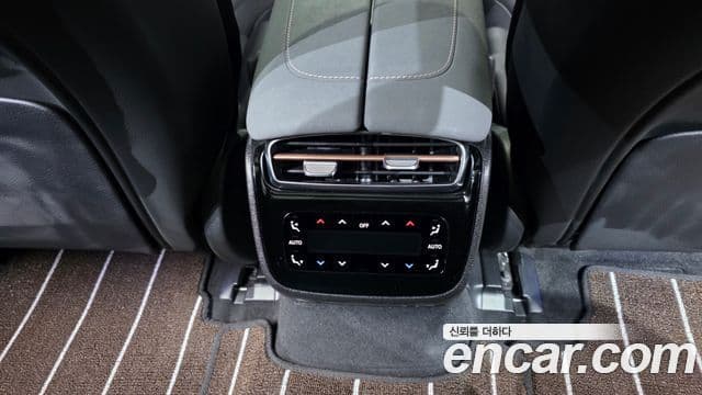 Mercedes-Benz EQS 2022 — ფოტო 30/36