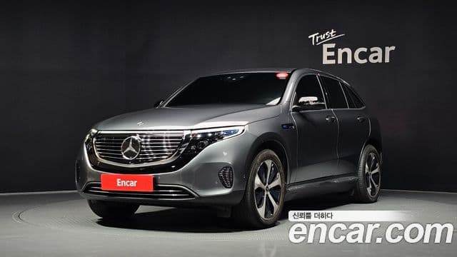 Mercedes-Benz EQC 2020 — ფოტო 18/35