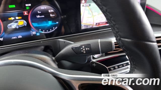 Mercedes-Benz EQC 2020 — ფოტო 7/35