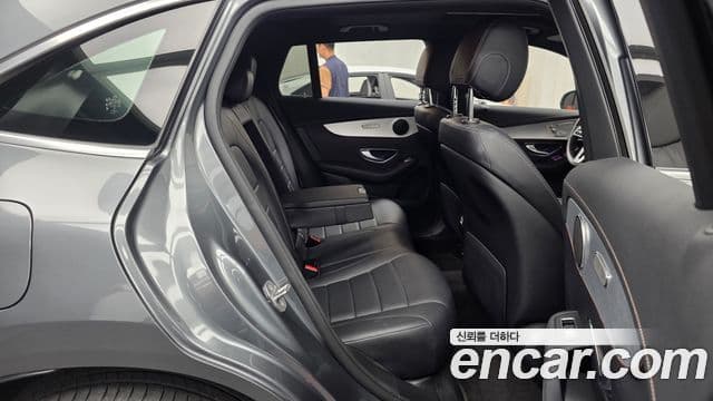 Mercedes-Benz EQC 2020 — ფოტო 3/35