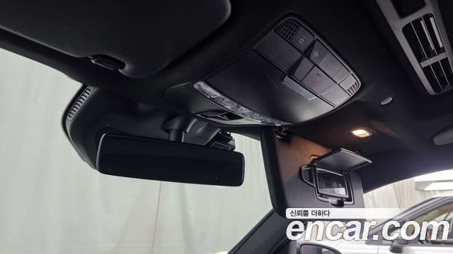 Mercedes-Benz EQC 2020 — ფოტო 34/35