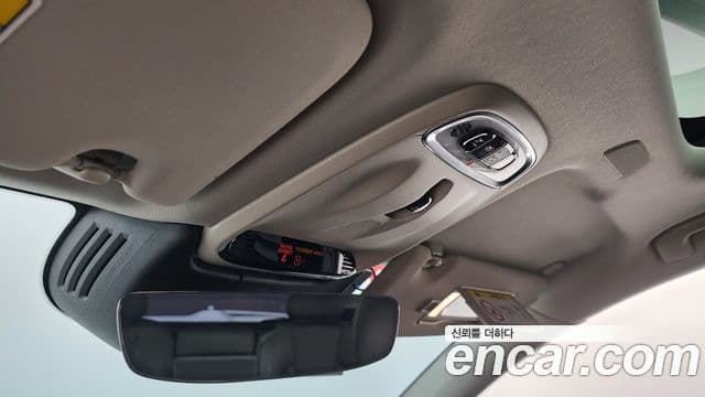 Volvo XC60 2018 — Photo 3/36