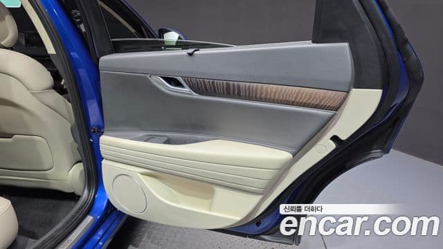 Genesis G80 2021 — Photo 19/36