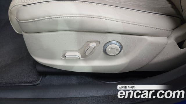 Genesis G80 2021 — Photo 12/36