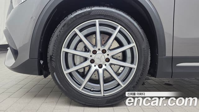 Mercedes-Benz GLA-Class 2021 — Фото 5/20