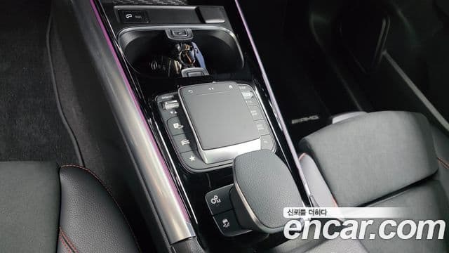 Mercedes-Benz GLA-Class 2021 — Фото 9/20