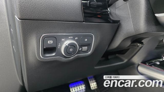 Mercedes-Benz GLA-Class 2021 — Photo 14/32