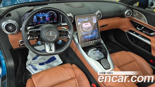 Mercedes-Benz SL-Class 2023 — Photo 10/20