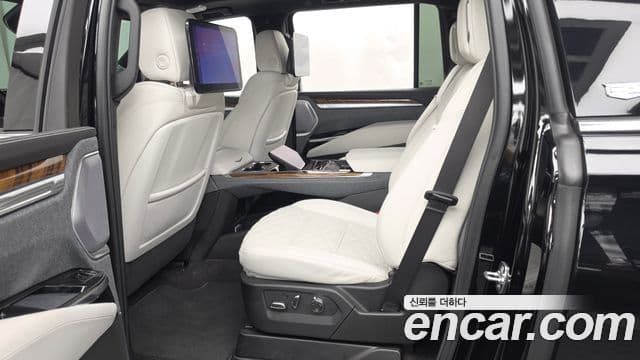 Cadillac Escalade 2025 — ფოტო 39/40
