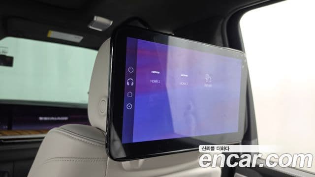 Cadillac Escalade 2025 — ფოტო 27/40