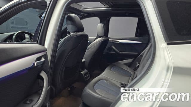 BMW X1 2020 — Şəkil 22/31