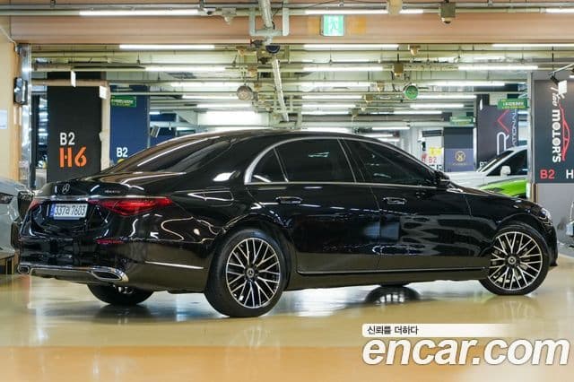 Mercedes-Benz S-Class 2022 — ფოტო 15/20