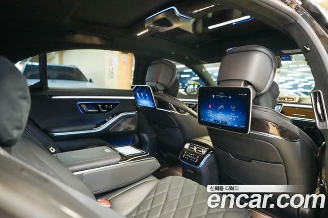 Mercedes-Benz S-Class 2022 — ფოტო 17/20