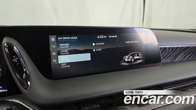Genesis G90 2025 — Şəkil 32/33