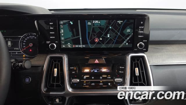 Kia Sorento 2021 — Фото 13/20