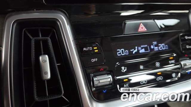 Kia Sorento 2021 — Şəkil 22/34