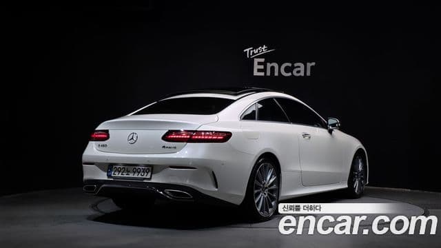 Mercedes-Benz E-Class 2021 — Фото 2/20
