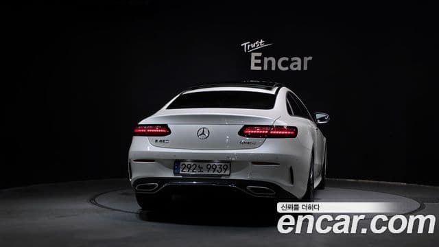 Mercedes-Benz E-Class 2021 — Фото 4/20