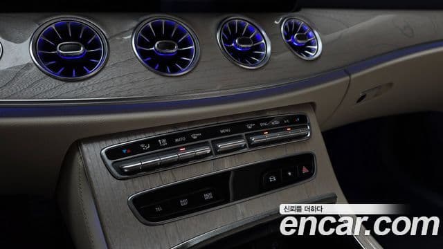 Mercedes-Benz E-Class 2021 — Фото 16/20