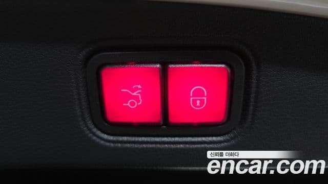 Mercedes-Benz E-Class 2021 — Şəkil 18/32