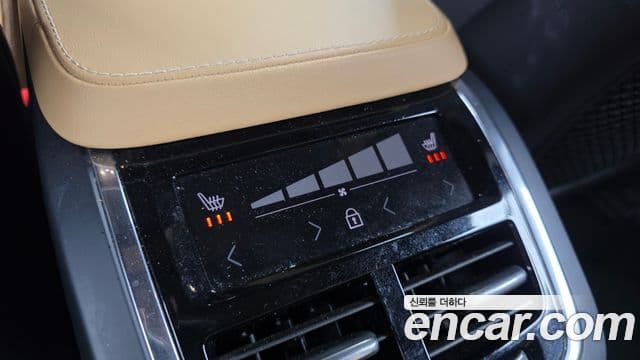 Volvo XC90 2022 — Şəkil 23/34