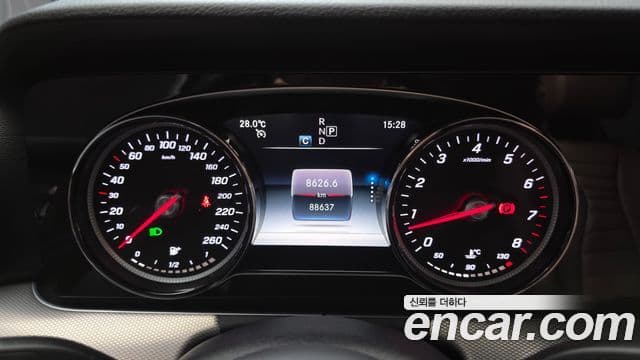 Mercedes-Benz E-Class 2019 — Фото 8/20