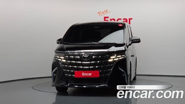 Toyota Alphard 2024 — Photo 18/20