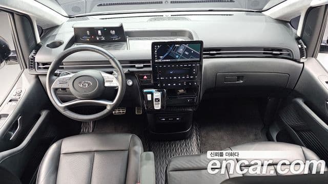 Hyundai Staria 2023 — Фото 7/20