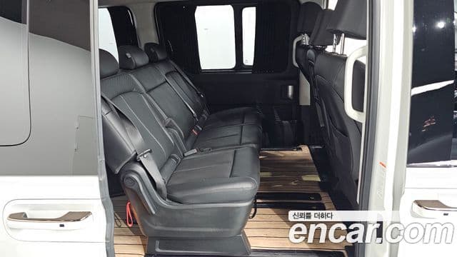 Hyundai Staria 2023 — Фото 11/20