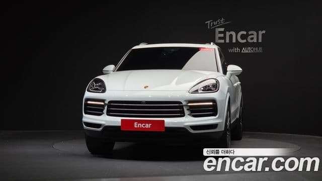 Porsche Cayenne 2020 — Photo 10/34