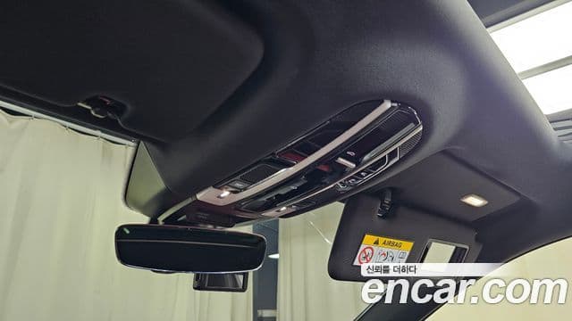 Porsche Cayenne 2020 — Photo 20/34