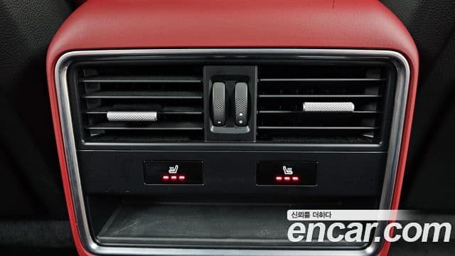 Porsche Cayenne 2020 — Photo 6/34
