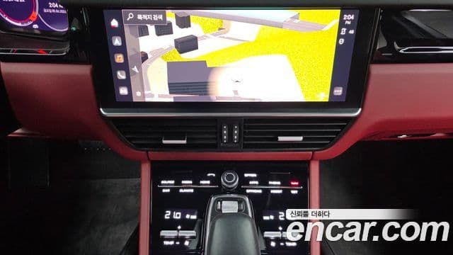 Porsche Cayenne 2022 — Photo 10/32