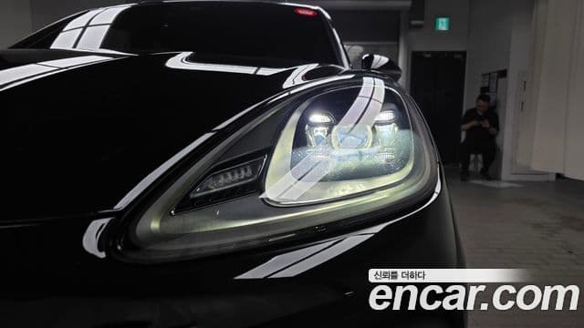 Porsche Cayenne 2022 — Photo 22/32